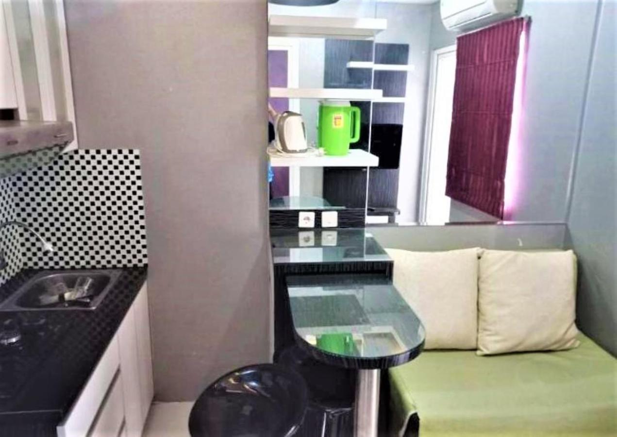 Green Pramuka Apartement By Vici Джакарта Екстериор снимка